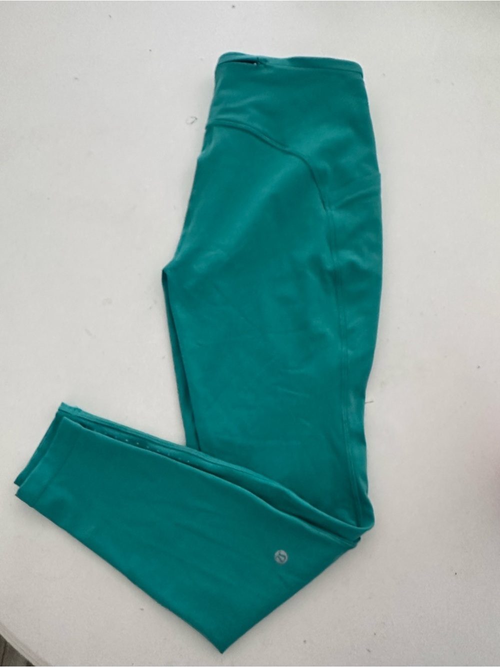 Lululemon Swift Speed High-Rise Tight 28"
Kelly Green size 10 Euc $128